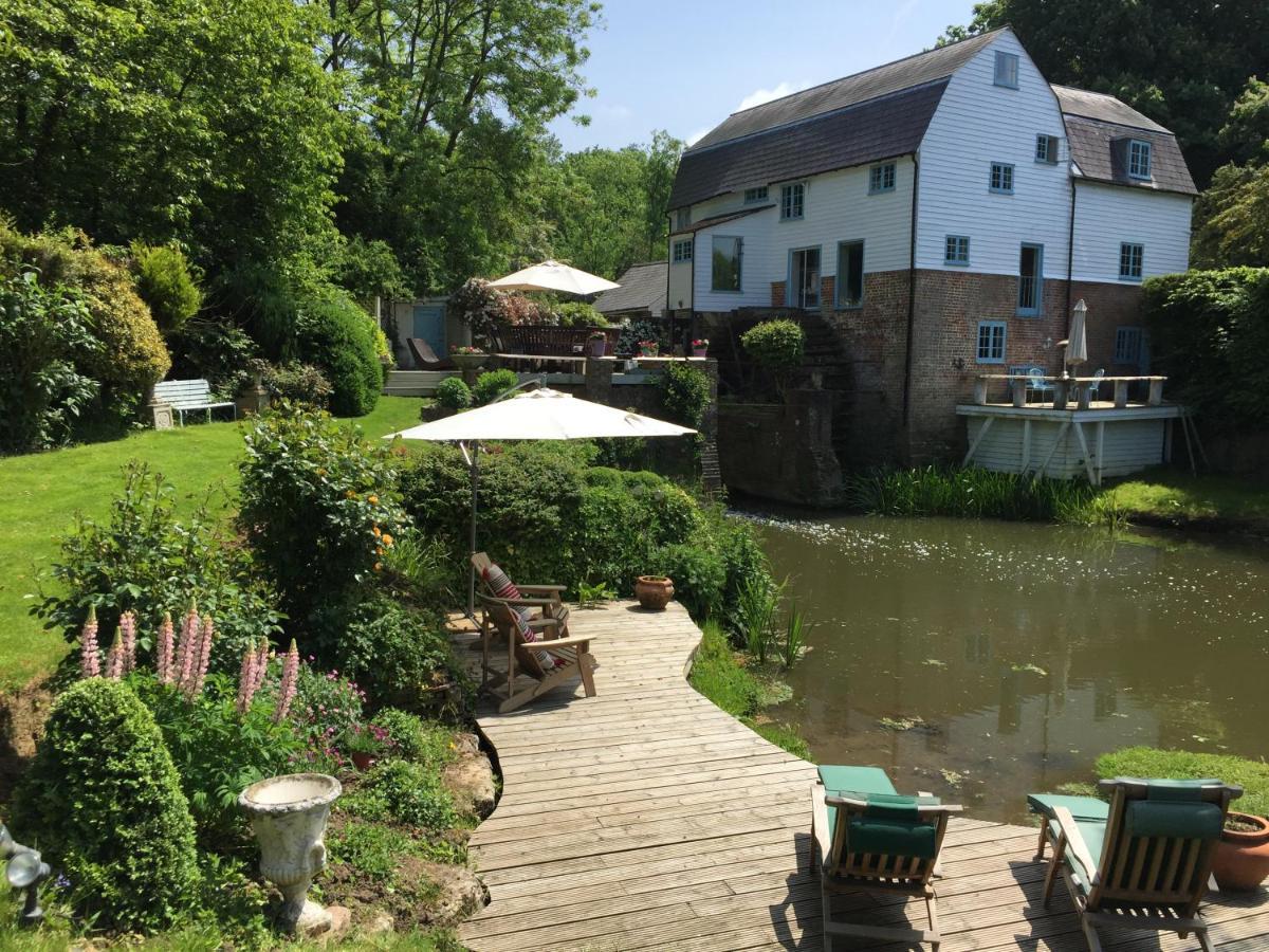 Castle Mill Bed And Breakfast Доркинг Экстерьер фото